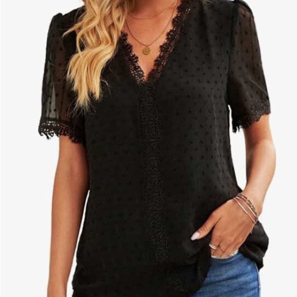 Black Short Sleeve Women’s Summer V-Neck Casual lace Crochet Blouse Size Medium